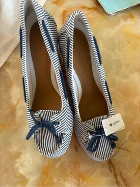 NWT- Lacoste Navy and White Striped Wedge Boat Shoe